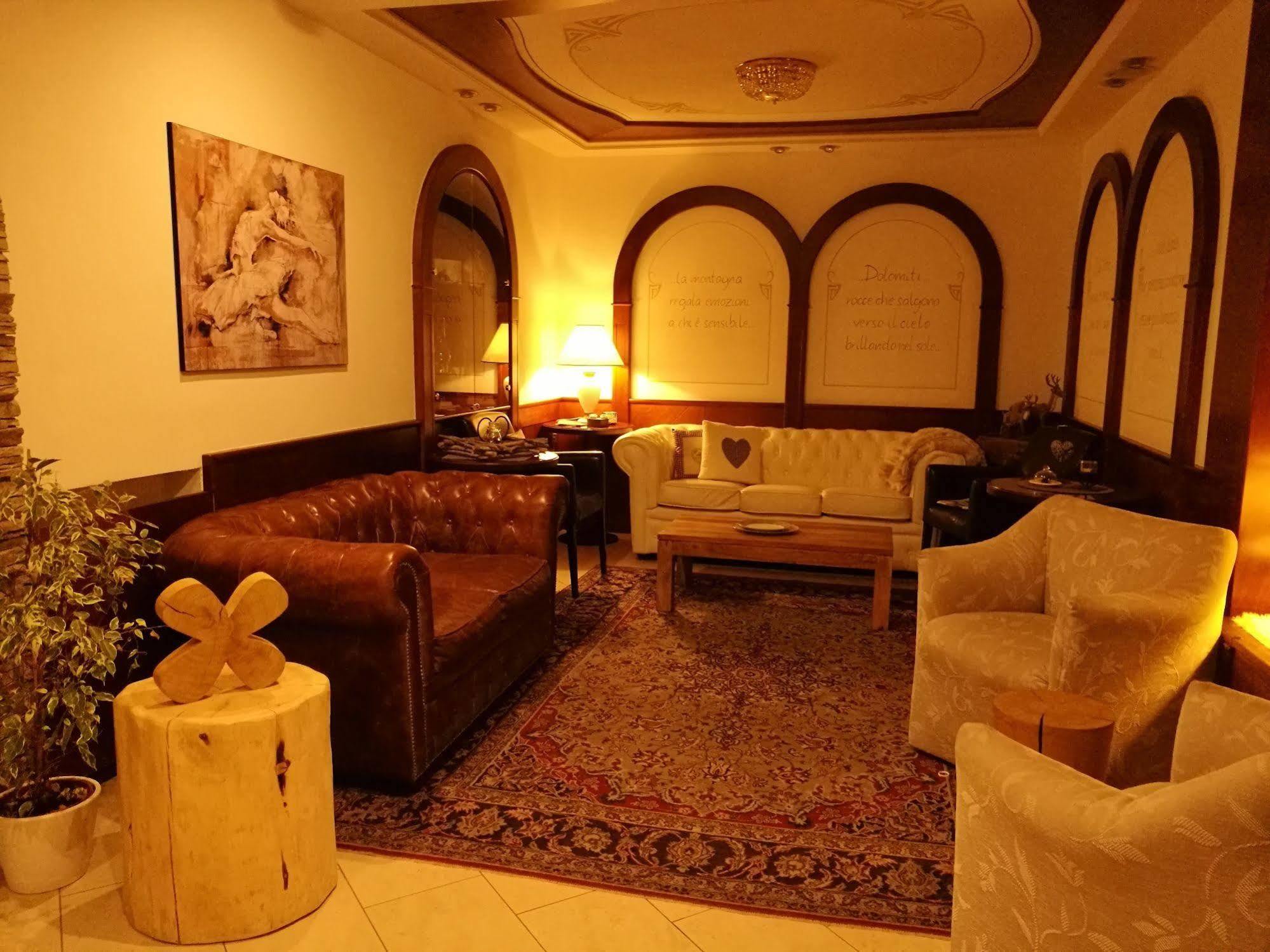 Il Piccolo Dolomiti Resort 安达洛 外观 照片